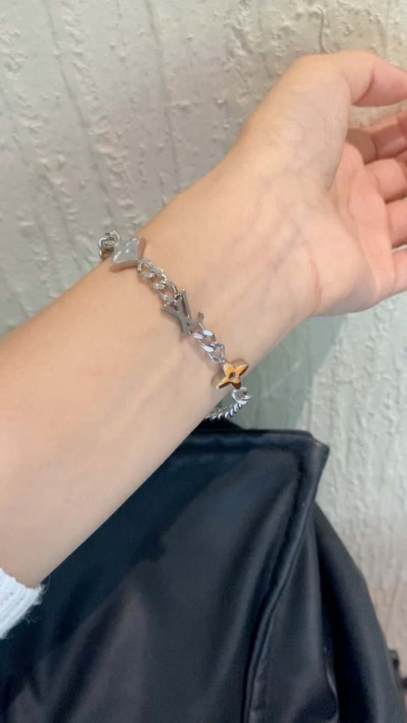 X713 Men's and women's titanium steel necklace and bracelet set jewelry