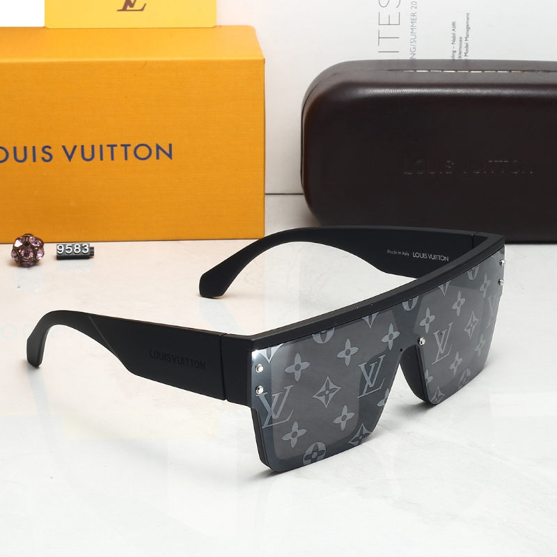 9853 Sunglasses with box