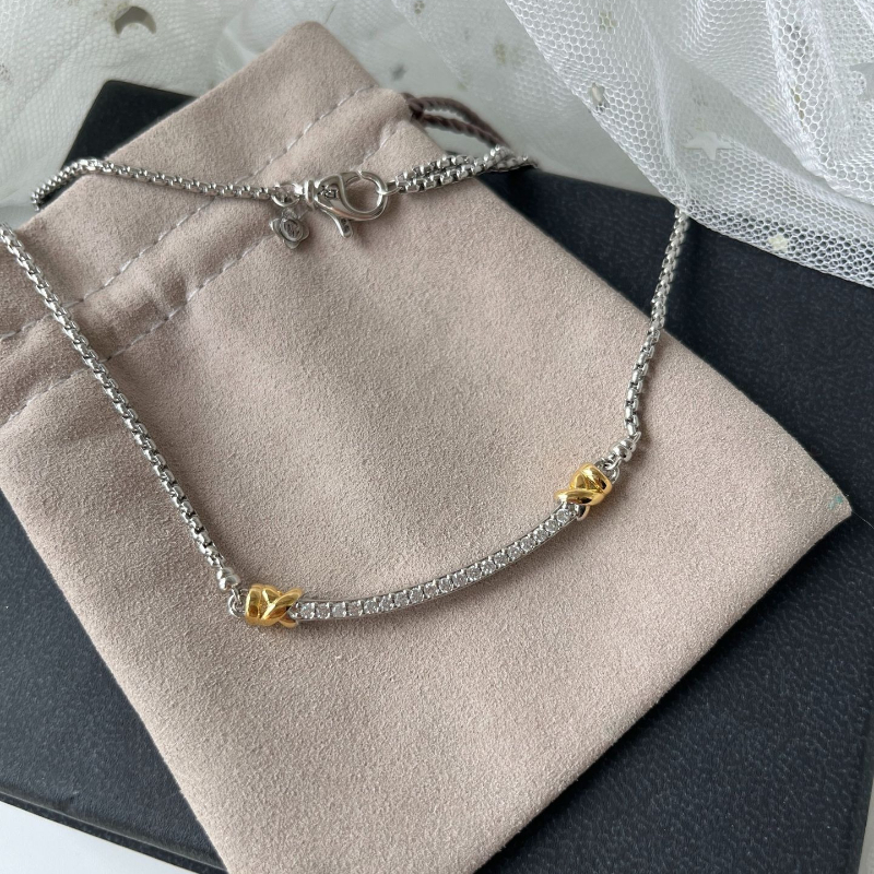 DY DVN1 Women's color separation, edging, diamond inlay, smile, niche necklace jewelry