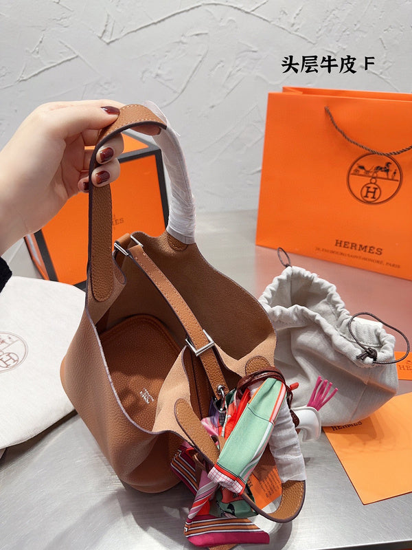 MHP0 Classic leather handbag with box +scarf 20CM