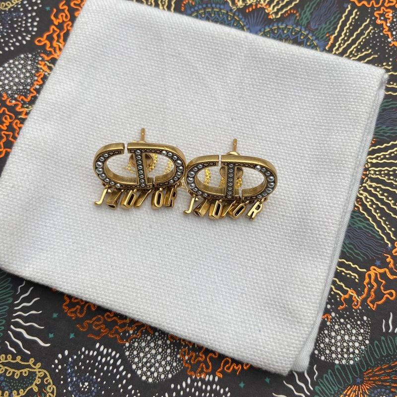 DIE5 Woman fashion alloy earrings Jewelry