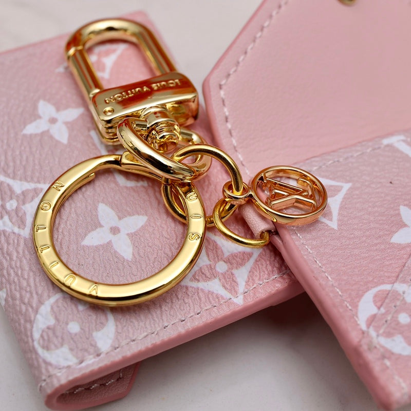 LKE7 Fashion pink keychain popular accessories