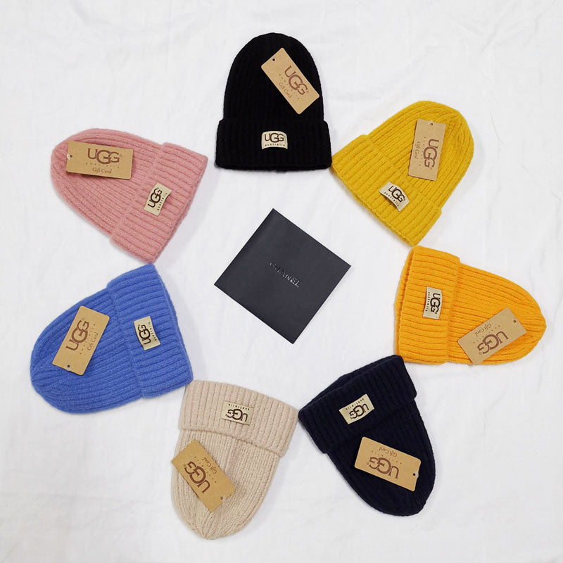 PUGH2 Cashmere hat without a ball