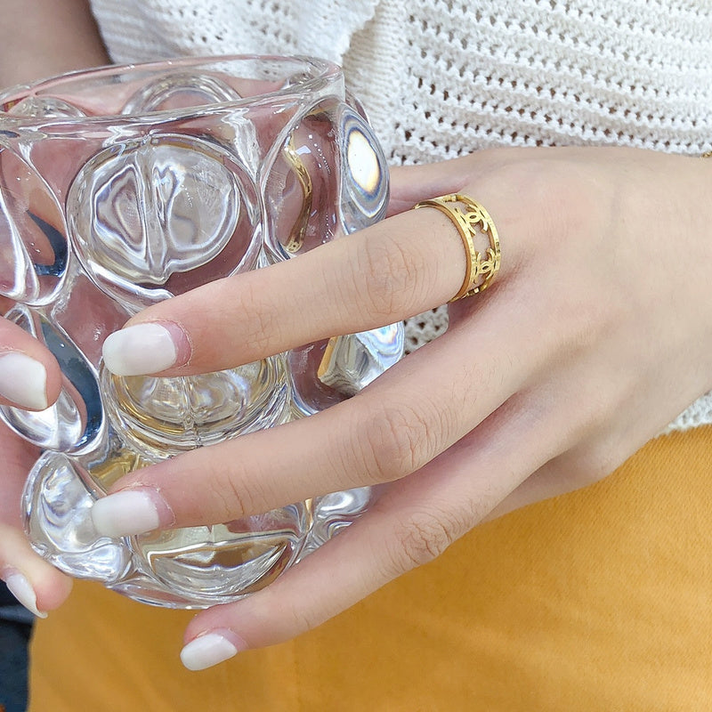 CR041 Fashion classic ring SIZE:6.7.8 Jewelry