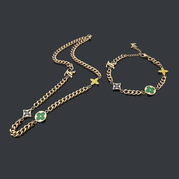 LVN02 Women's letter necklace jewelry