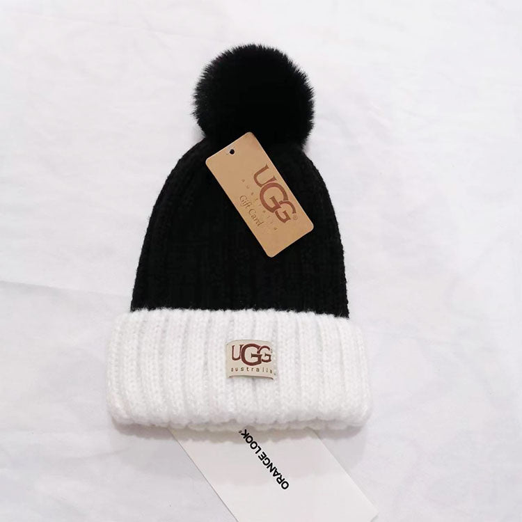 PUGH6 Color matching big wool ball knitted hat