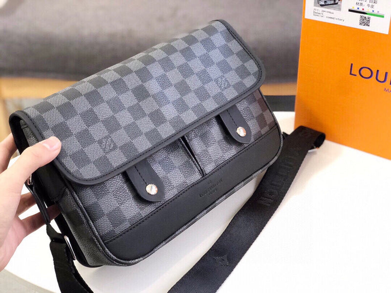 LLP09 Leather shoulder bag 28-18-9cm for women and men