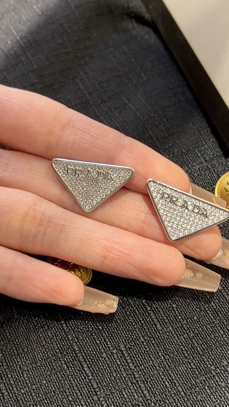 A862 Women's classic micro-diamond triangle earring jewelry