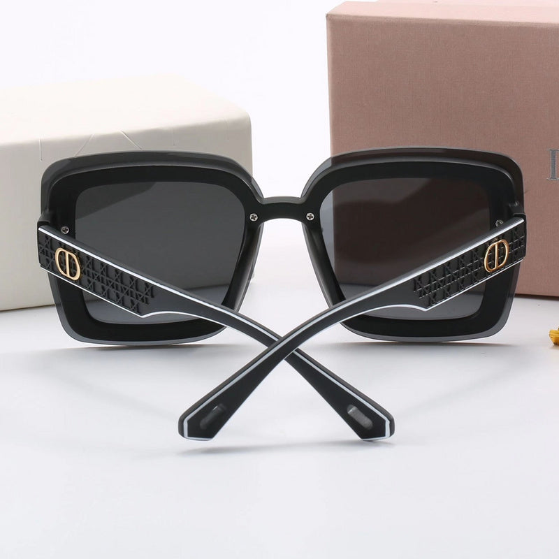 2635 Sunglasses with box
