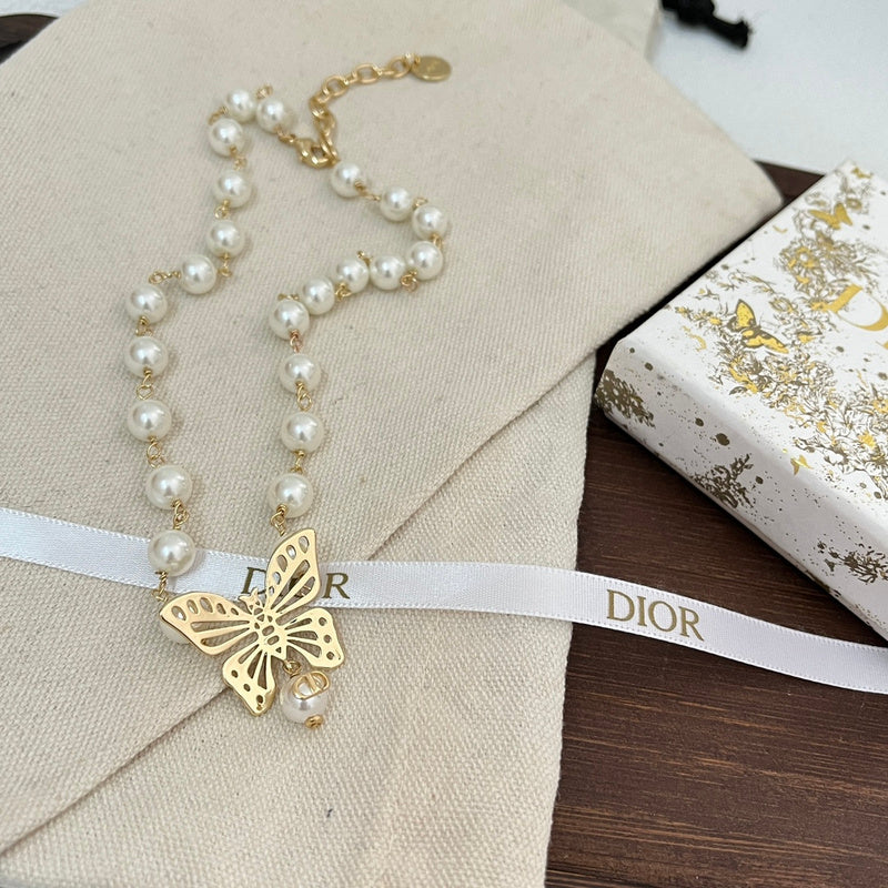 X585 Bow pearl necklace Jewelry