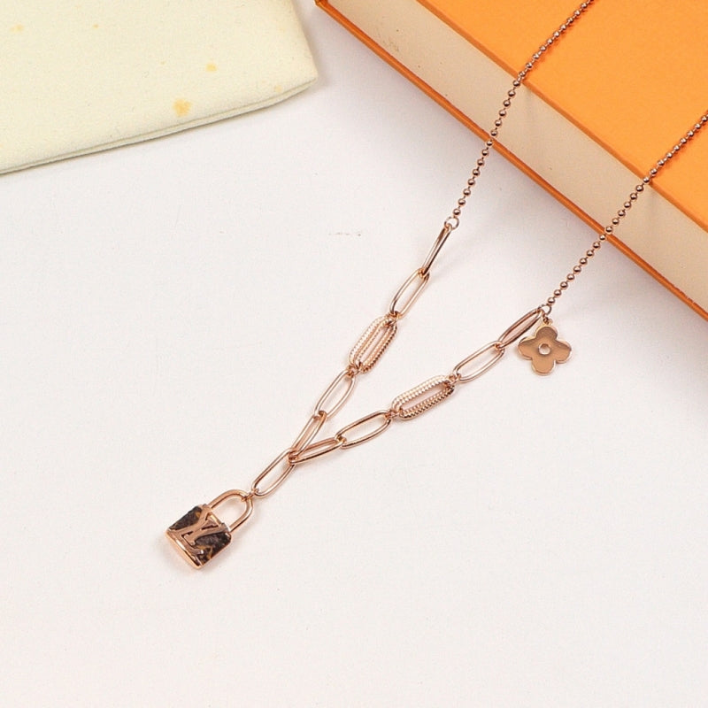 LN34 Classic letter long necklace Jewelry