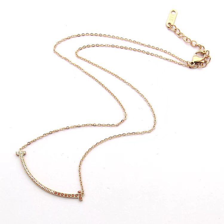 TN016 Women's smiley face stainless steel necklace jewelry