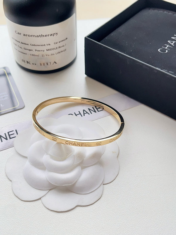 S393 New fashion bracelet jewelry