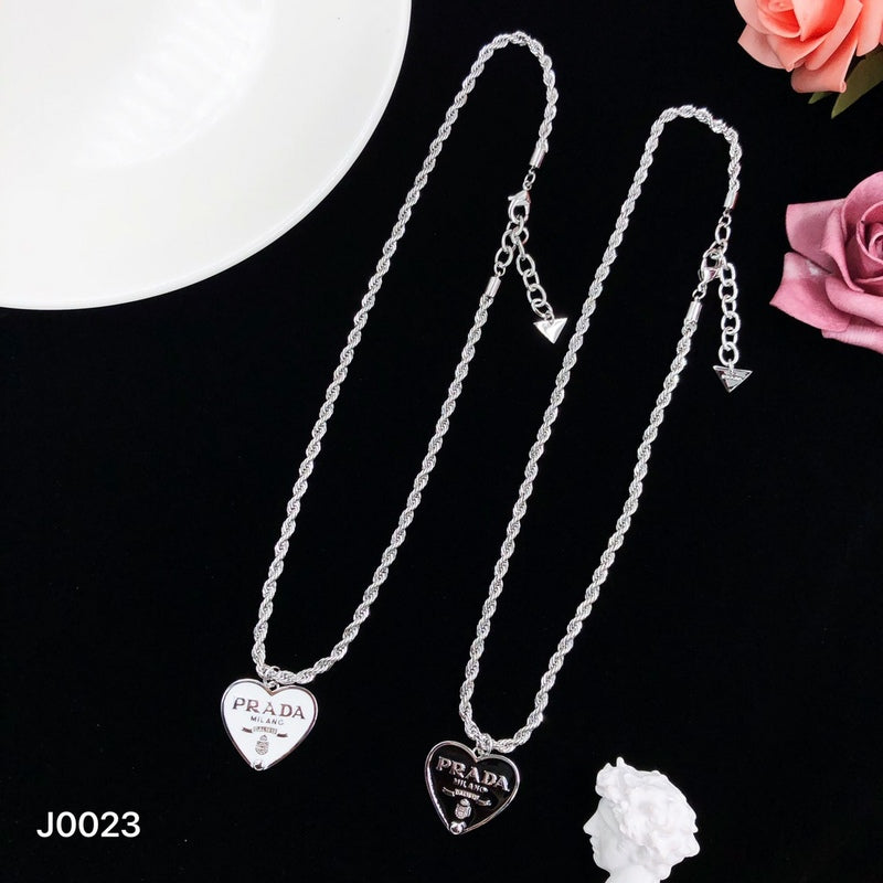 PRN1 Classic gold-plated necklace Jewelry