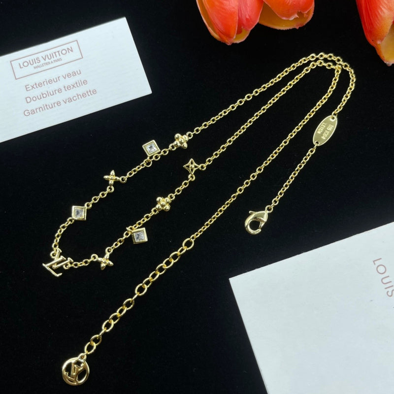 LVN027 Women's letter necklace jewelry