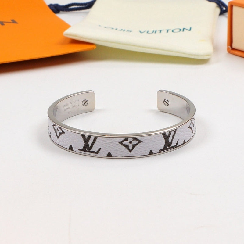 LVB112 White Fashion New Titanium Steel Bracelet Couple Star Flower Leather Semicircle Bracelet Jewelry