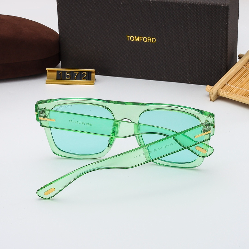 1573 Sunglasses with box
