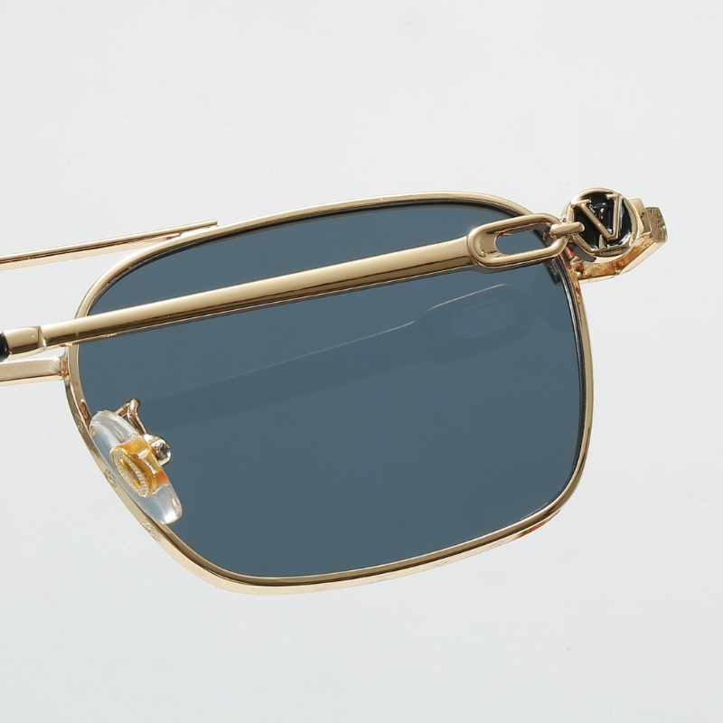 9063 Sunglasses with box