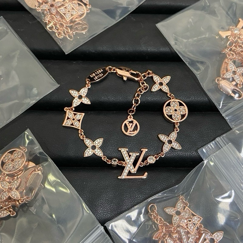 LVB125 Women's Classic Flower Letter Bracelet Jewelry