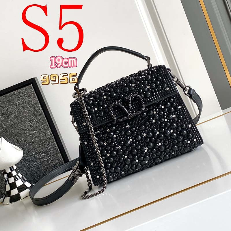 LVP9 bag 19-13-9 cm Shoulder bags