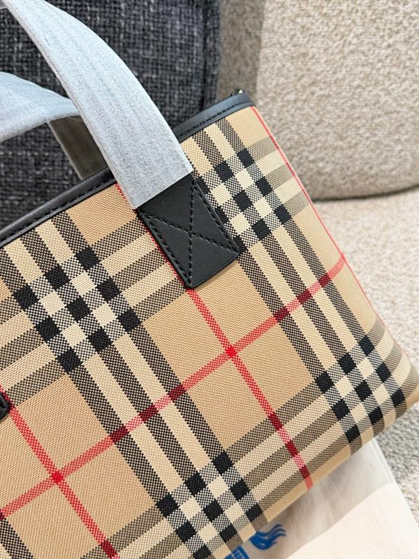 MBUP3 bag 27-16.5-10CM Handbag