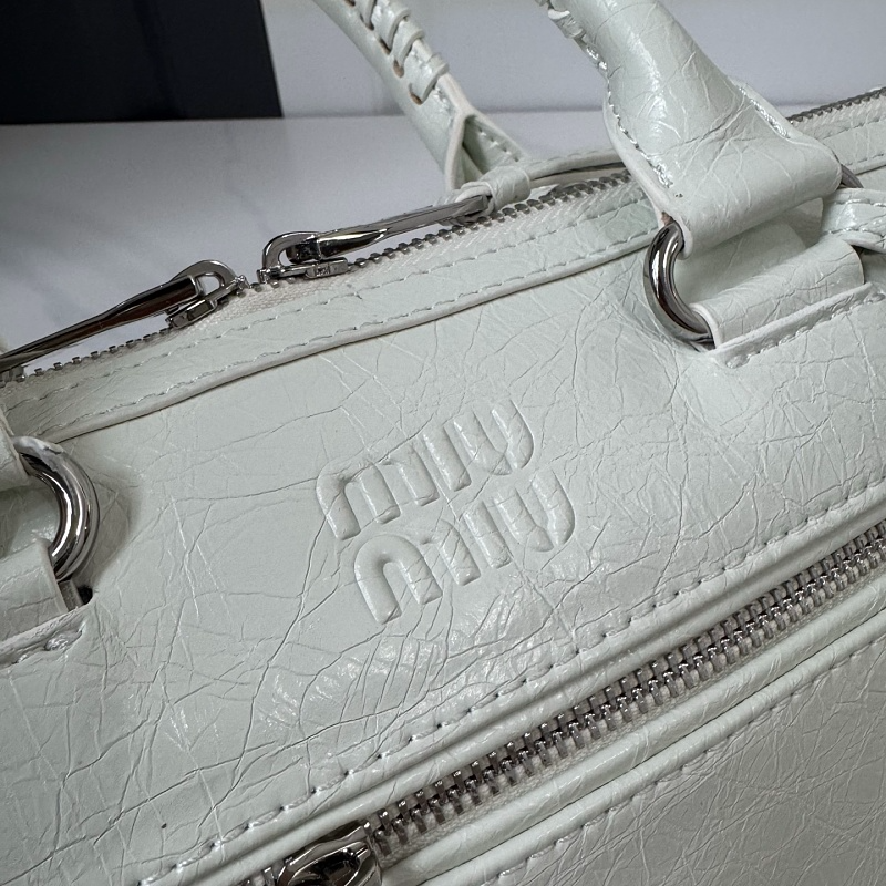 LMP31 bag 30 X15 X10 cm travel bag