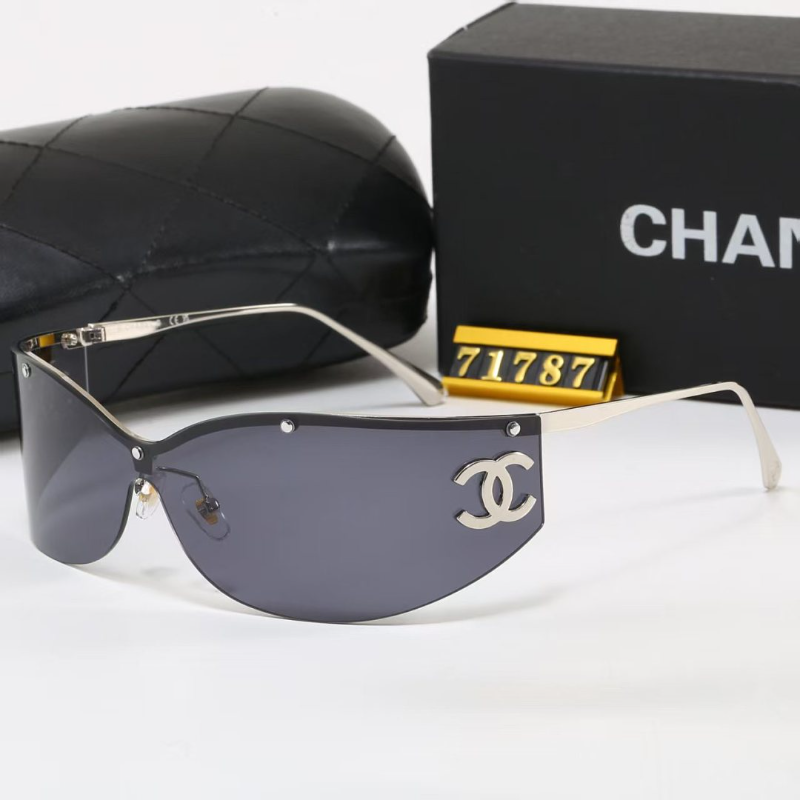 71787  Sunglasses with box