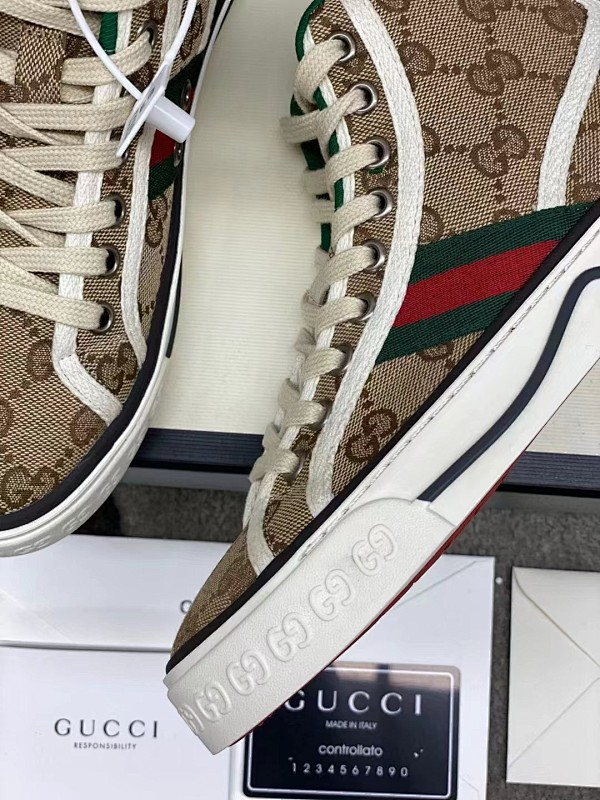 OGS31 Women 35-40 And Men 40-45 Shoes With box