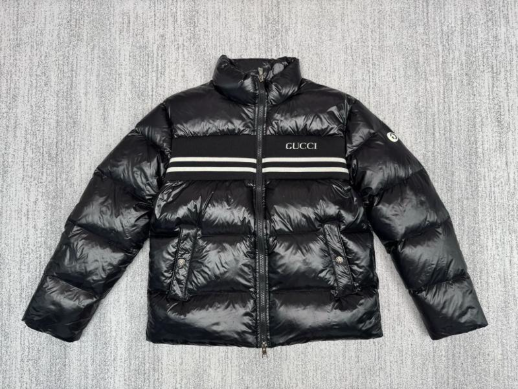 109830  New striped glossy down jacket Top quliaty 1:1 clothing