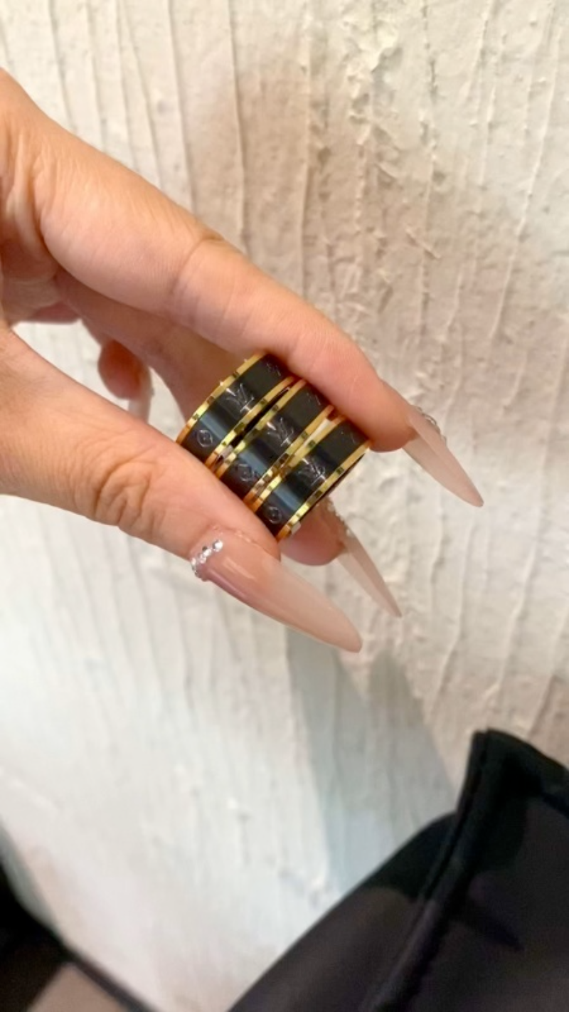 J148  Men's and women's universal titanium steel ring jewelry