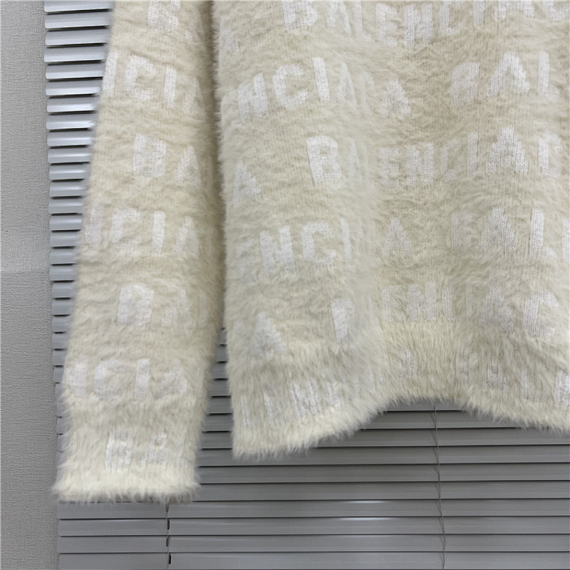 BAC12  Autumn and winter new high-quality men's and women's fashion autumn and winter new plush round neck sweater clothing