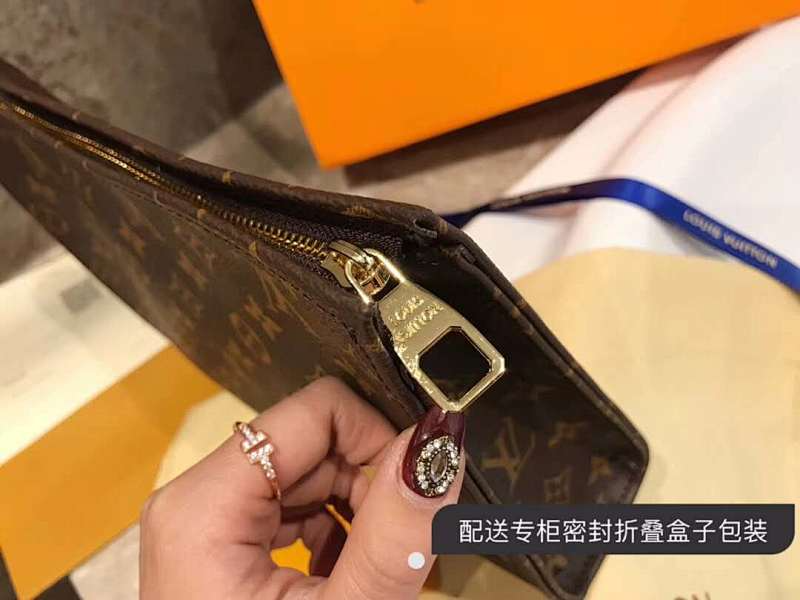 LVP49 Classic PVC Bag 26CM Bags