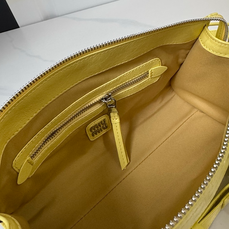 LMP31 bag 30 X15 X10 cm travel bag