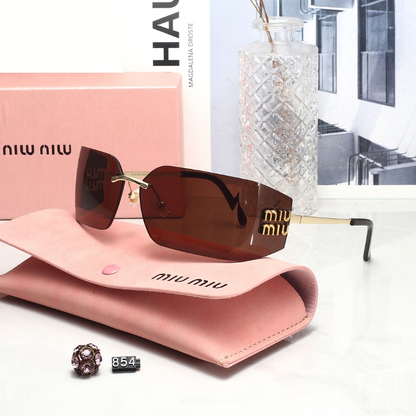 854  Sunglasses with box