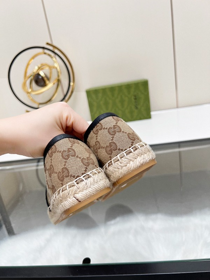 OGS32 Women 35-42 Shoes with box