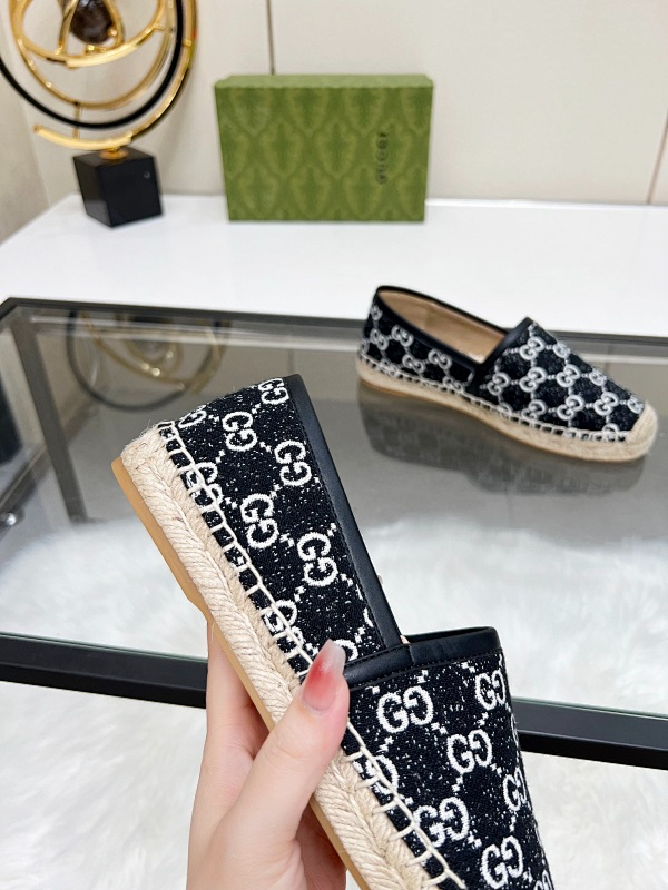 OGS33 Women 35-42 Shoes with box