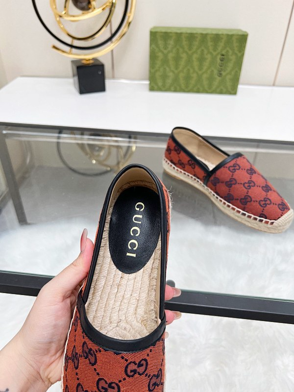 OGS32 Women 35-42 Shoes with box