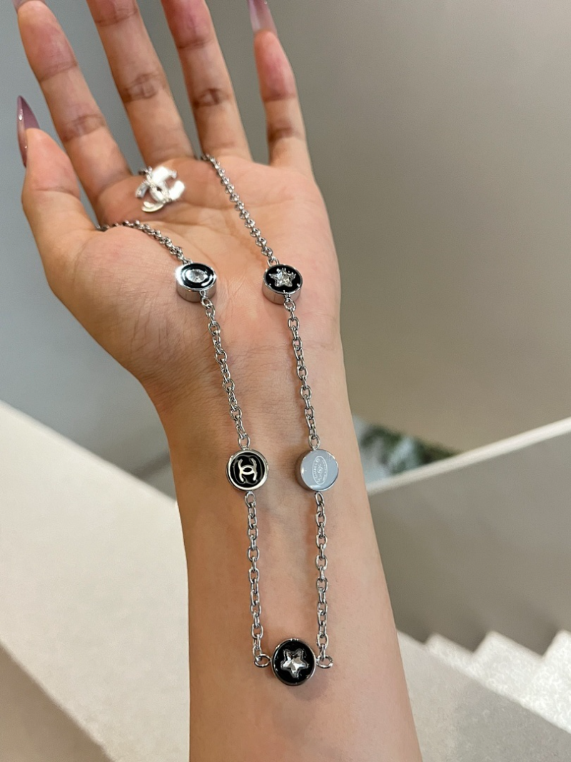 X742   Women's new titanium steel necklace jewelry