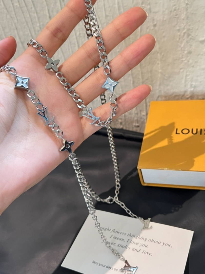 X713  Men's and women's titanium steel necklace and bracelet set jewelry