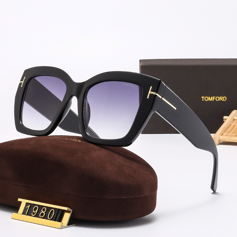 1980 Sunglasses with box