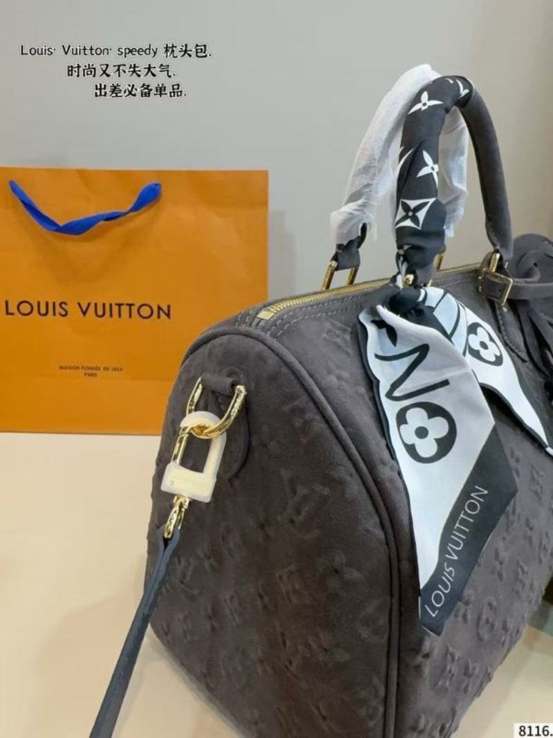 MLP09   New casual versatile 30 * 17 * 21cm pillow bag