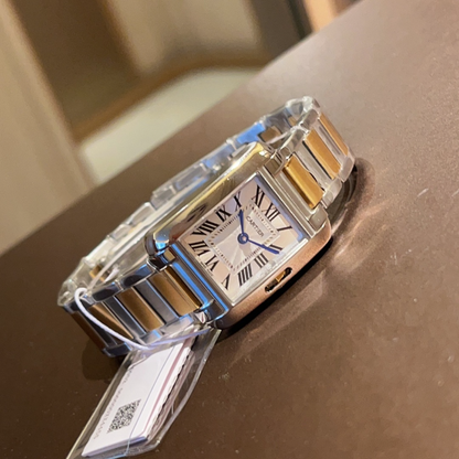 CW20  Women's Classic Exquisite Elegant 22.7 × 30.2mm Watch