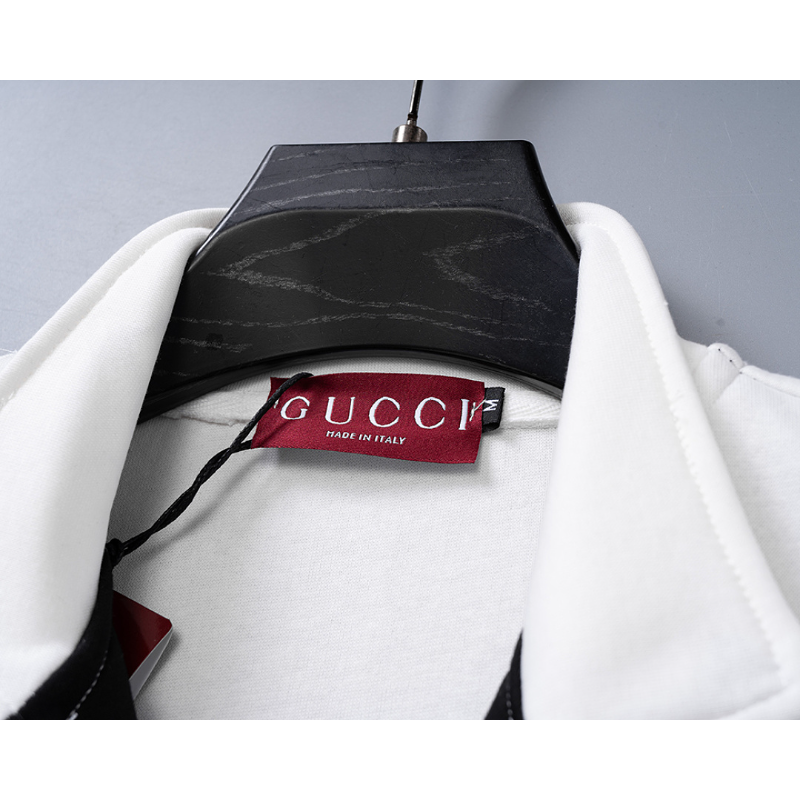 GUC400  New men's autumn and winter long sleeved suit top+pants clothing
