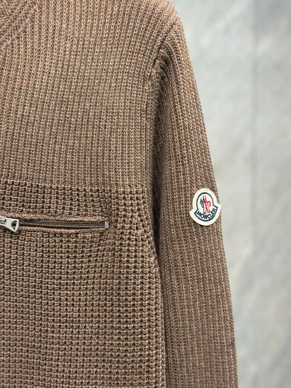 110119   New Mongolian micro seal wool knitted long sleeved Top quliaty 1:1 clothing