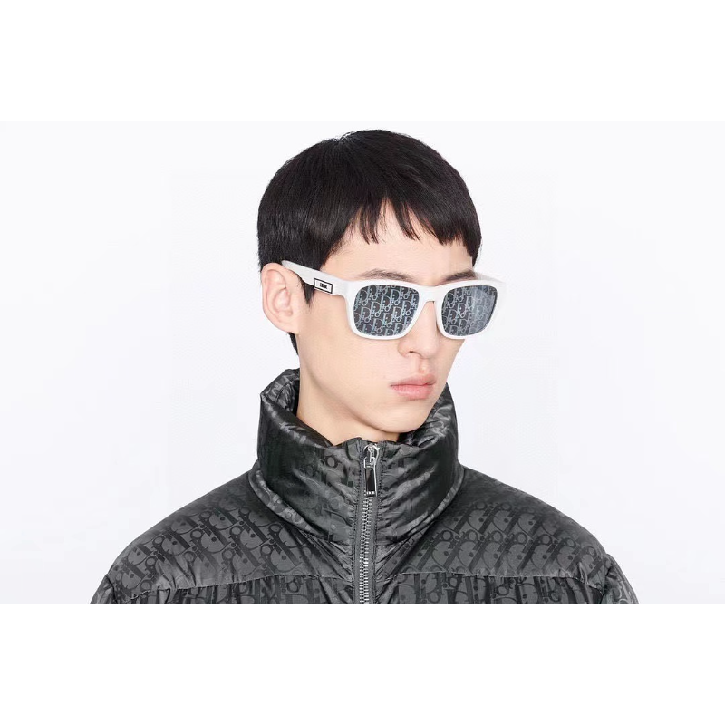 6059  Sunglasses with box