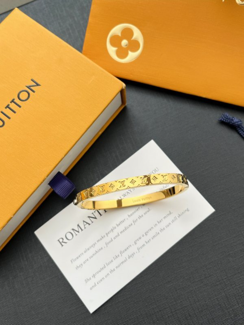 S478  Women's Titanium Steel Bracelet Jewelry