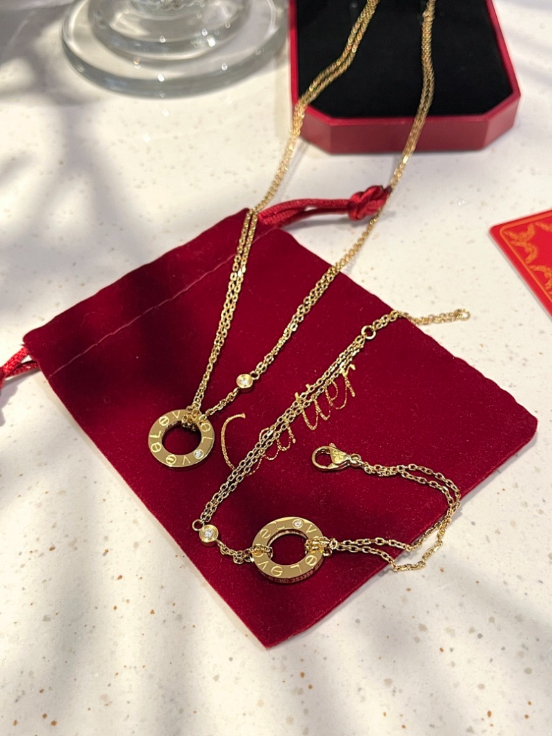 X740    Women's Titanium Steel Fashion Necklace Jewelry