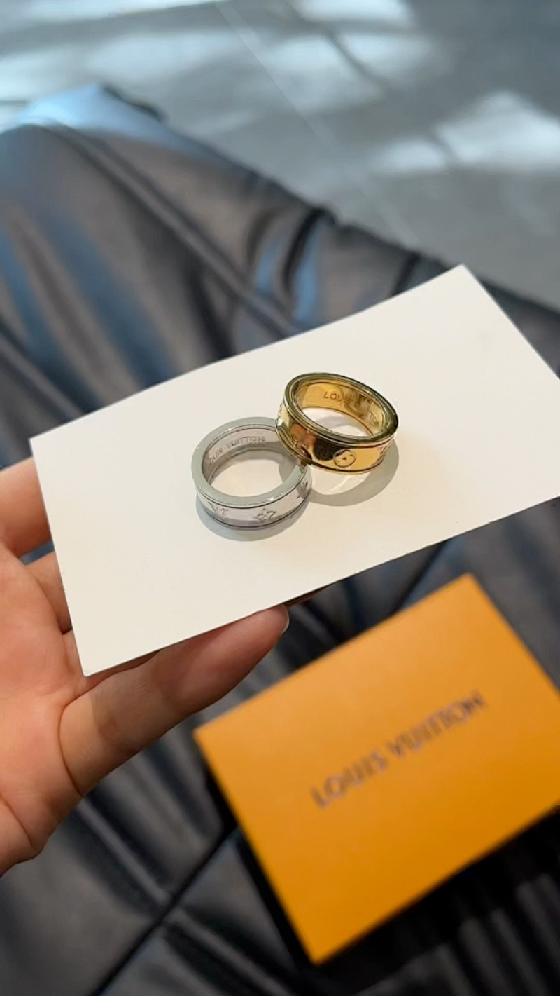 J154  Men's and women's titanium steel ring jewelry