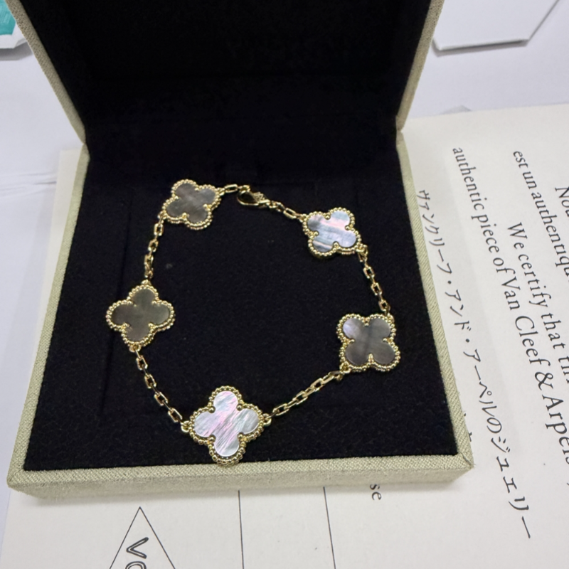 VAB38 Classic Four Leaf Clover High Quality Shell Bracelet Jewelry 1:1