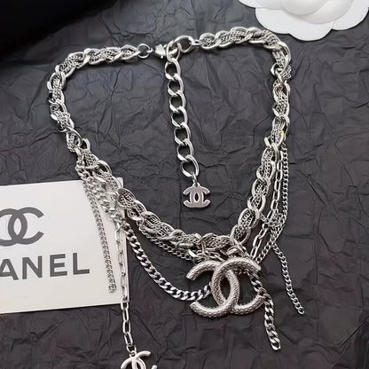 X677   Women's necklace jewelry